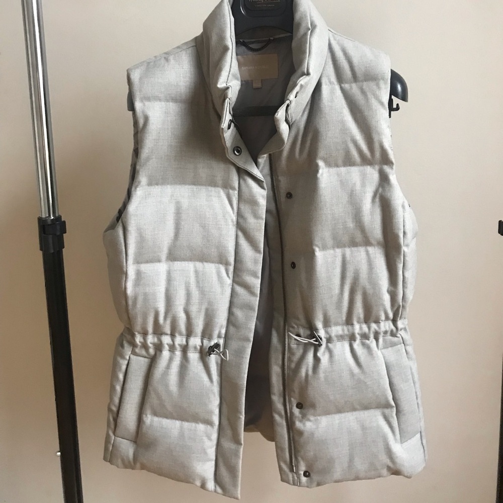 Banana republic like new vest